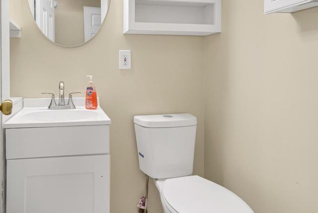 7886 Mary Seabrook Road, Edisto Island, SC 29438