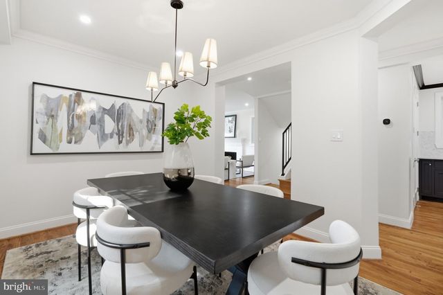 4720 ELLICOTT ST NW, Washington, DC 20016