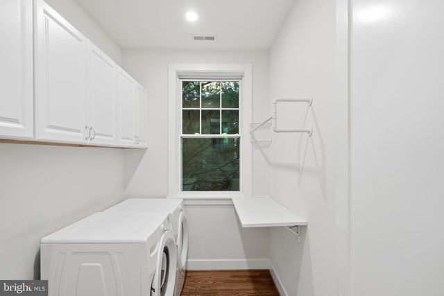 4720 ELLICOTT ST NW, Washington, DC 20016