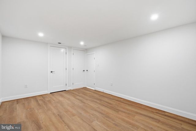 4720 ELLICOTT ST NW, Washington, DC 20016