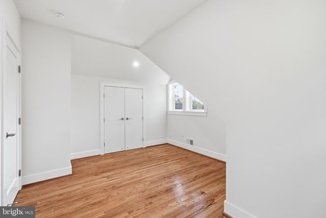 4720 ELLICOTT ST NW, Washington, DC 20016