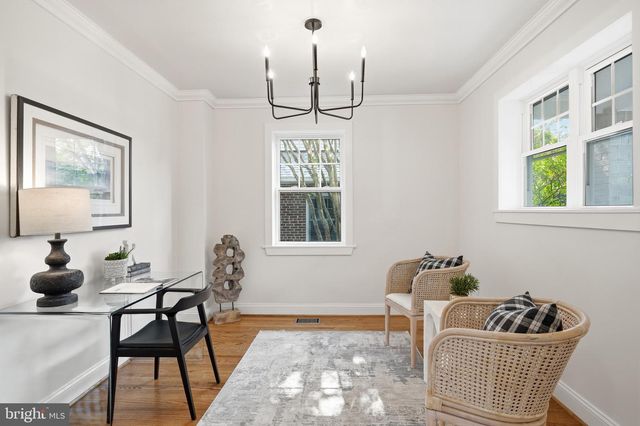 4720 ELLICOTT ST NW, Washington, DC 20016