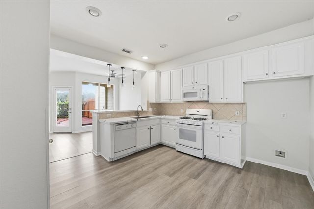 2110 Ridge Wood Lane, Sugar Land, TX 77479