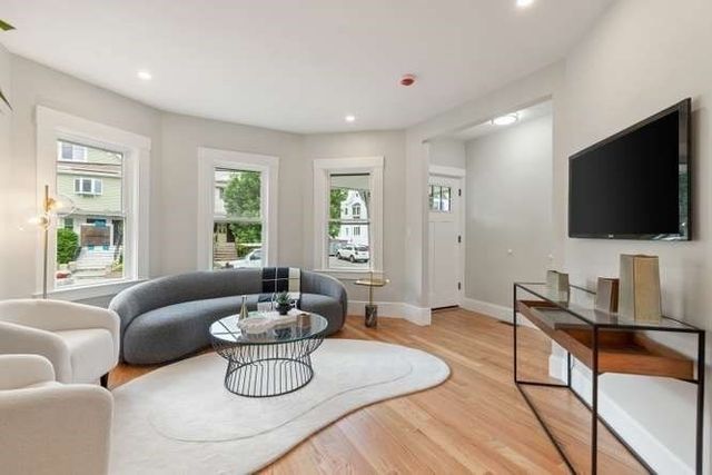 53 Sheridan Avenue 1, Medford, MA 02155