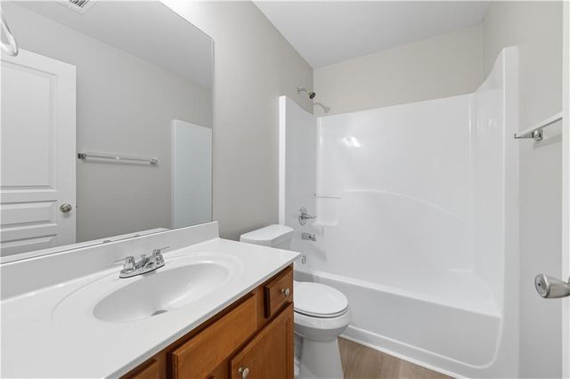 1851 Stoney Chase Drive, Lawrenceville, GA 30044