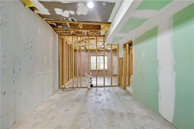 1851 Stoney Chase Drive, Lawrenceville, GA 30044