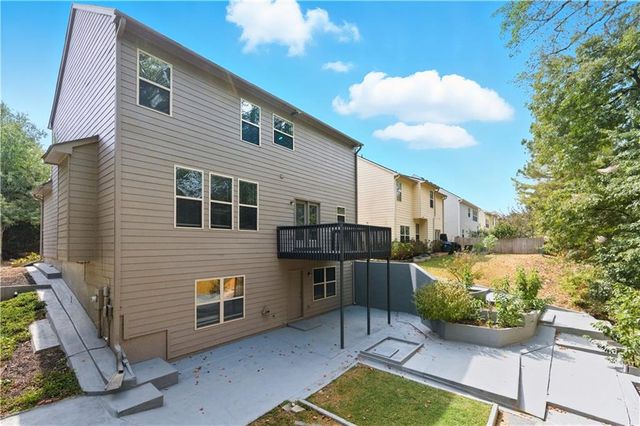 1851 Stoney Chase Drive, Lawrenceville, GA 30044