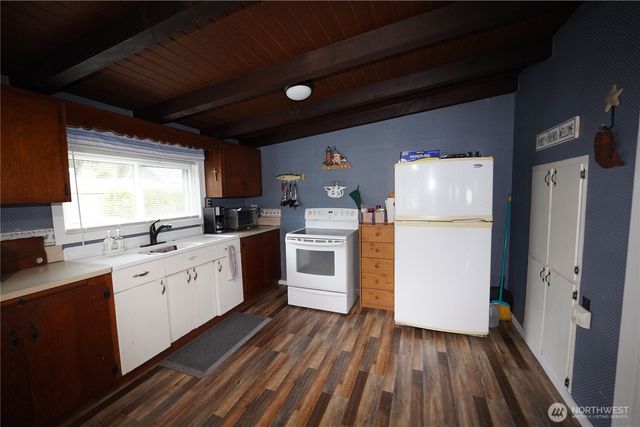 1309 257th Place, Ocean Park, WA 98640