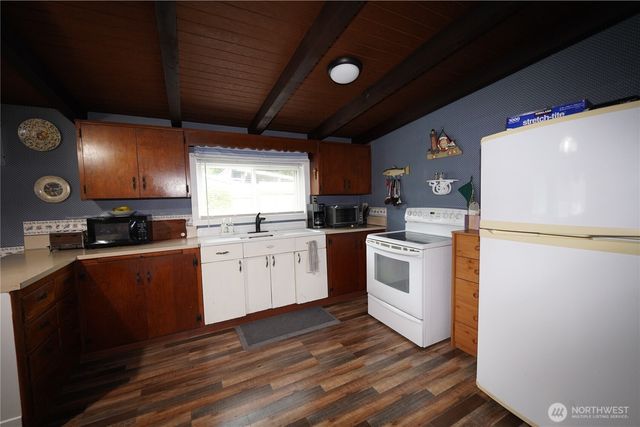 1309 257th Place, Ocean Park, WA 98640