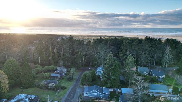 1309 257th Place, Ocean Park, WA 98640