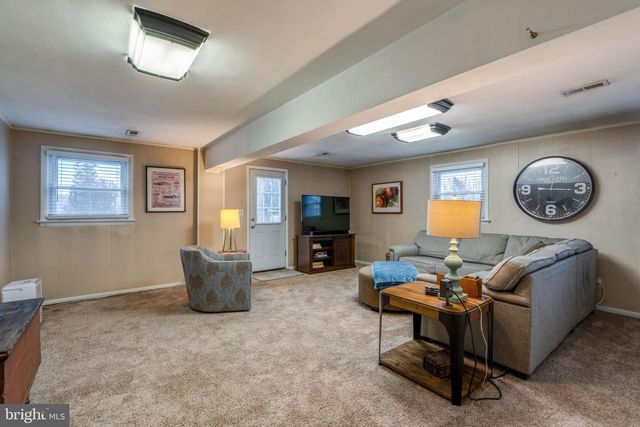 534 W MARION ST, Lititz, PA 17543