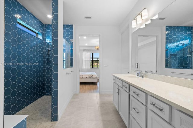 2715 Primrose Pl, Oakland Park, FL 33309