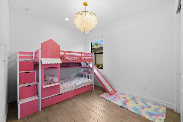 2715 Primrose Pl, Oakland Park, FL 33309