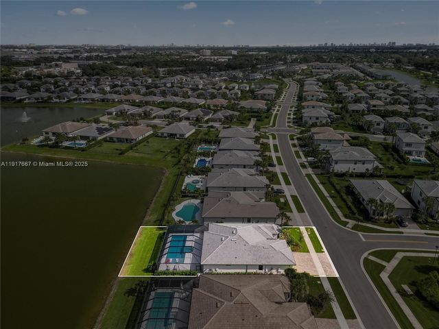 2715 Primrose Pl, Oakland Park, FL 33309