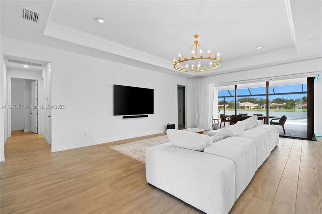 2715 Primrose Pl, Oakland Park, FL 33309