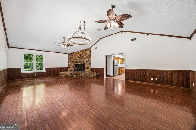 94 Holtz Road, Kingsland, GA 31548