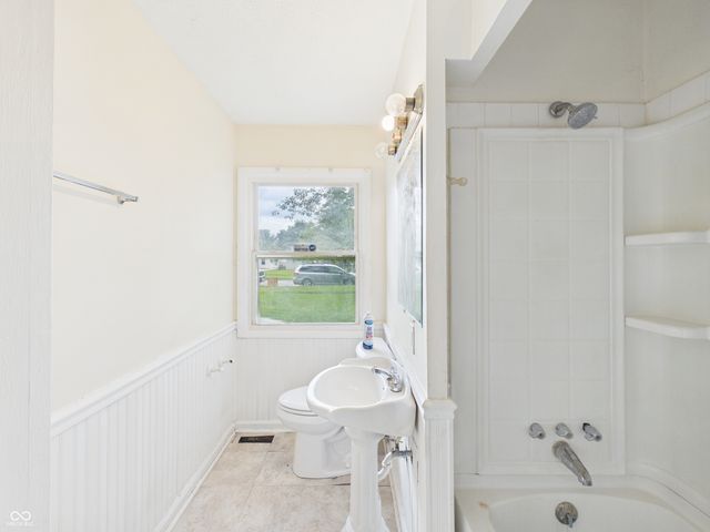 4338 Thrush Drive, Indianapolis, IN 46222