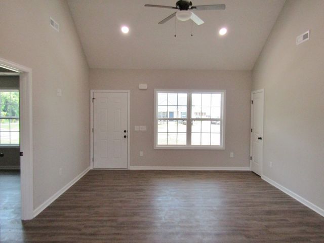 1601 Alan Perryman Ave, Lewisburg, TN 37091