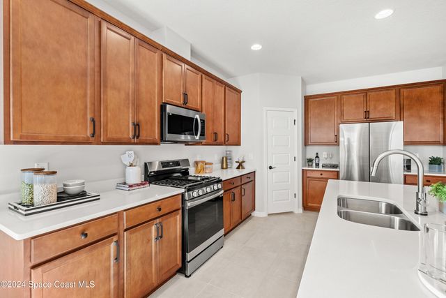 9319 Barbizon Lane, Melbourne, FL 32940