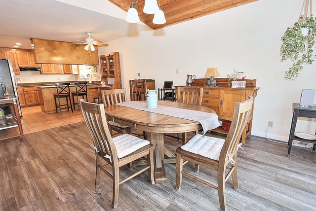 1626 Sierra Gardens Dr, Roseville, CA 95661