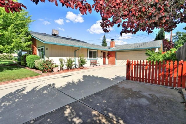 1626 Sierra Gardens Dr, Roseville, CA 95661