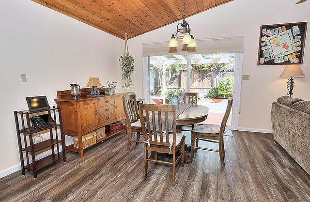 1626 Sierra Gardens Dr, Roseville, CA 95661