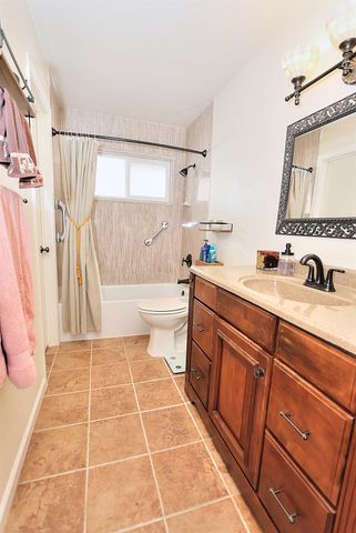 1626 Sierra Gardens Dr, Roseville, CA 95661