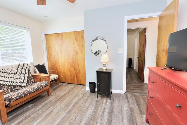 1626 Sierra Gardens Dr, Roseville, CA 95661