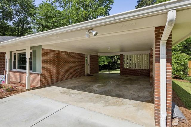 688 Huntington Place SE, Marietta, GA 30067