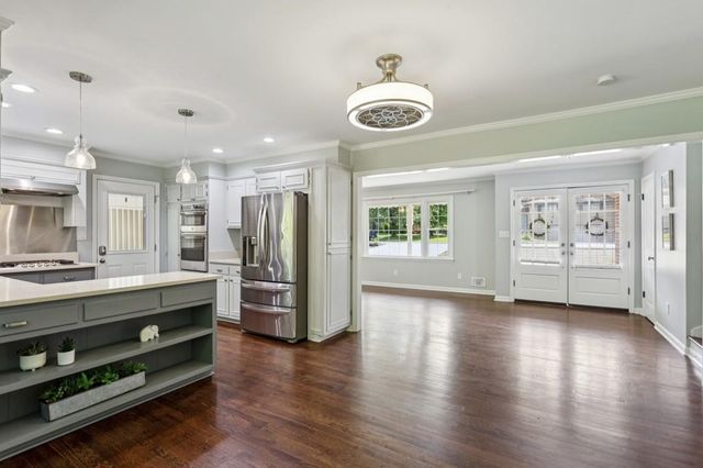 688 Huntington Place SE, Marietta, GA 30067