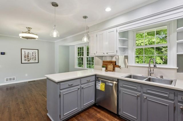 688 Huntington Place SE, Marietta, GA 30067