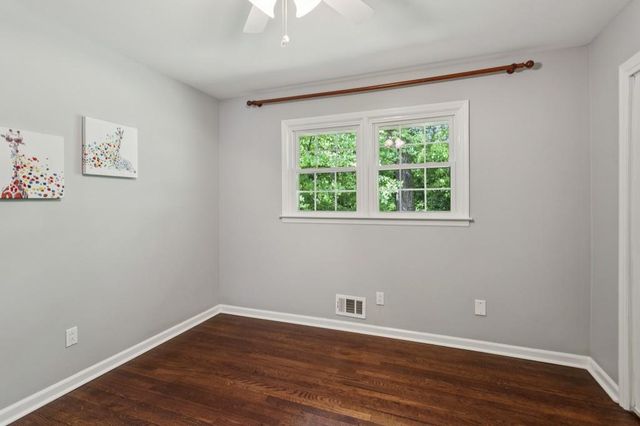 688 Huntington Place SE, Marietta, GA 30067