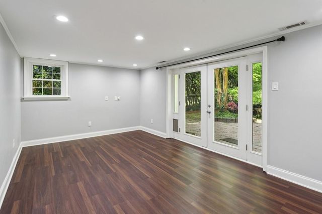 688 Huntington Place SE, Marietta, GA 30067