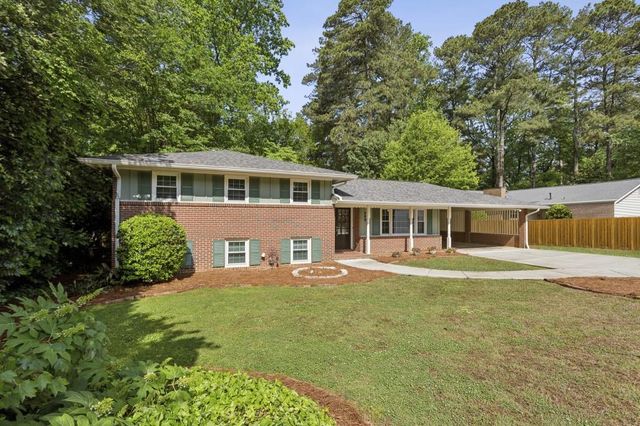 688 Huntington Place SE, Marietta, GA 30067