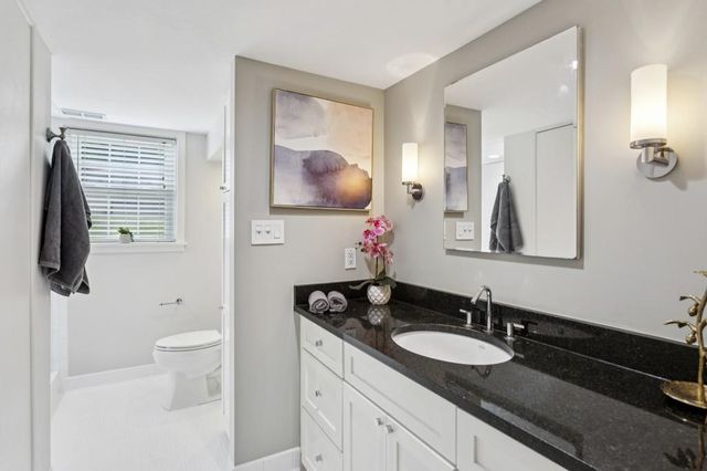 688 Huntington Place SE, Marietta, GA 30067