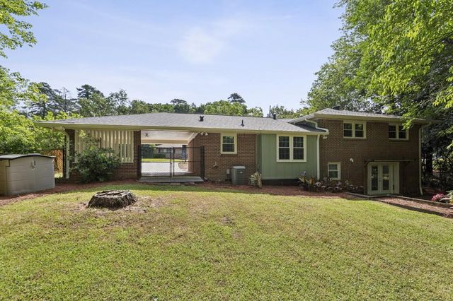 688 Huntington Place SE, Marietta, GA 30067