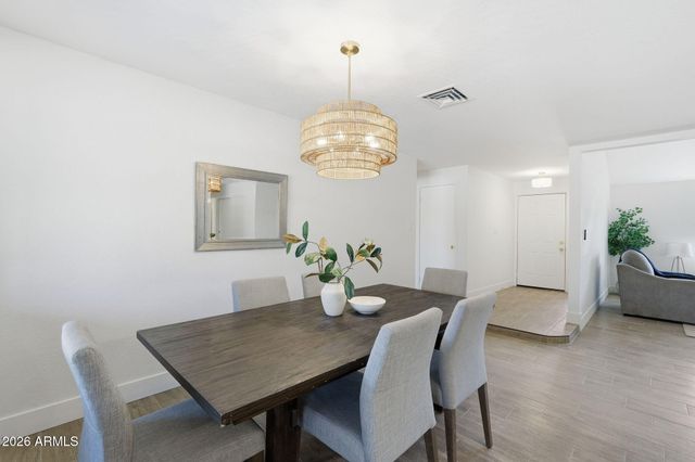 3205 N WOODBURNE Drive, Chandler, AZ 85224