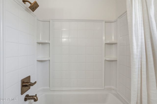 3205 N WOODBURNE Drive, Chandler, AZ 85224