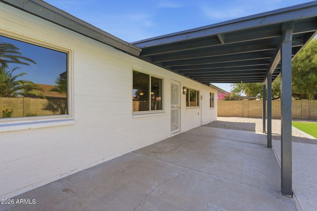 3205 N WOODBURNE Drive, Chandler, AZ 85224