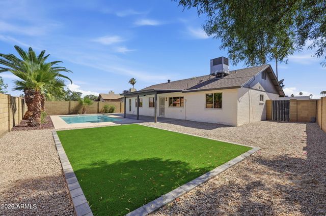 3205 N WOODBURNE Drive, Chandler, AZ 85224
