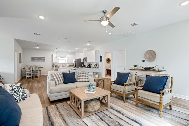 1985 Avenue I, Crystal Beach, TX 77650