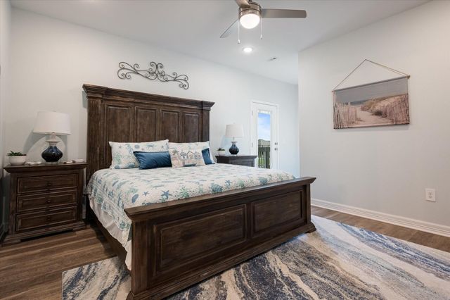 1985 Avenue I, Crystal Beach, TX 77650