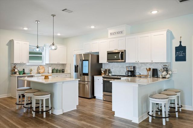 1985 Avenue I, Crystal Beach, TX 77650