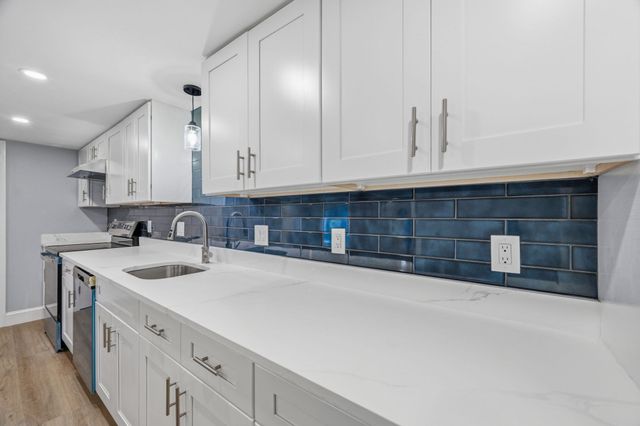 116 Washington St 116, Melrose, MA 02176