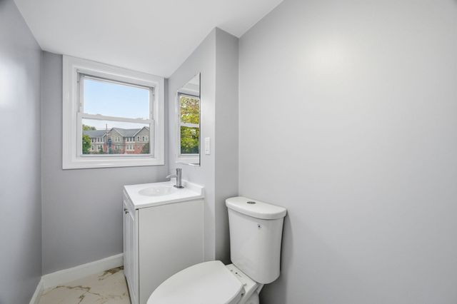 116 Washington St 116, Melrose, MA 02176