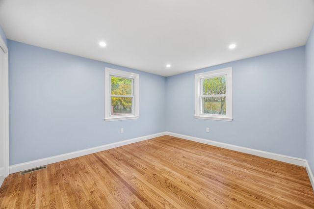 116 Washington St 116, Melrose, MA 02176