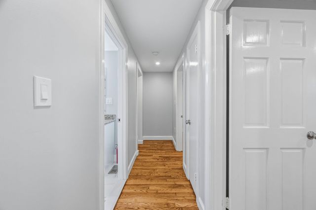 116 Washington St 116, Melrose, MA 02176