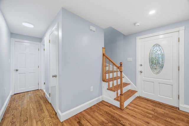 116 Washington St 116, Melrose, MA 02176