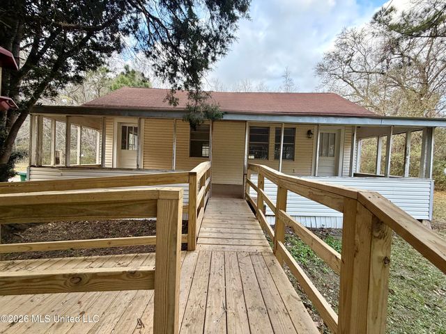 714 Frasier Drive, Gautier, MS 39553