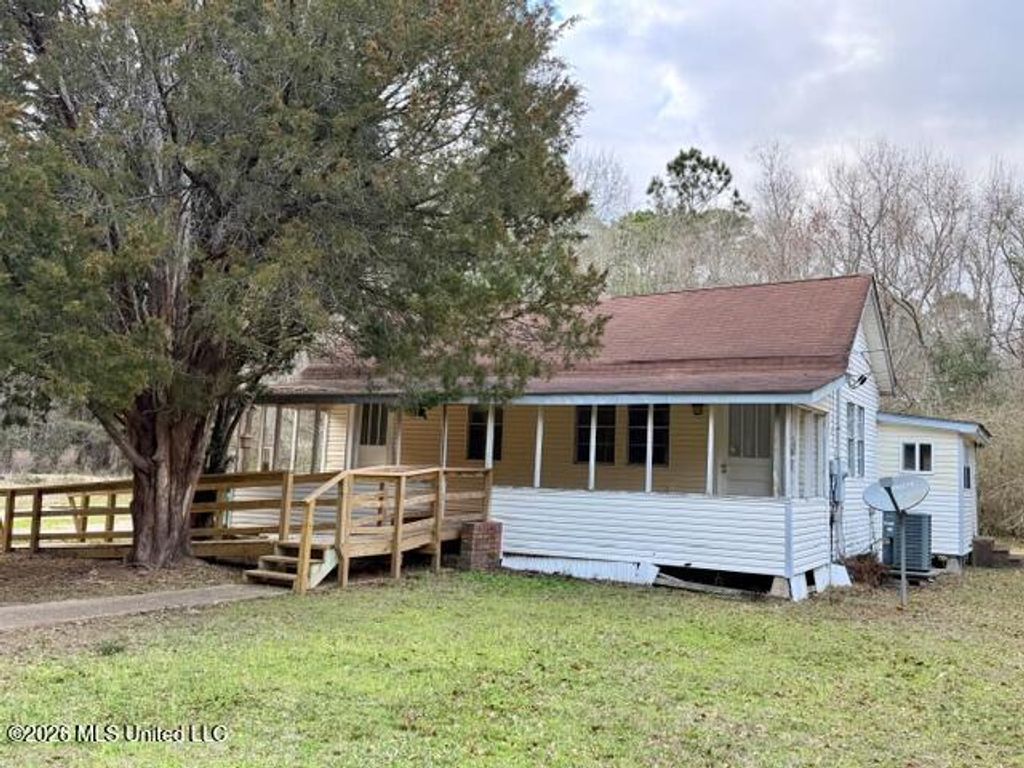 714 Frasier Drive, Gautier, MS 39553